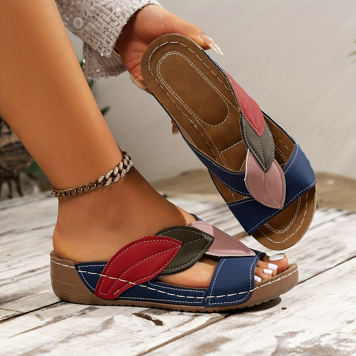 Elara | Vintage Leaf Comfort Slide Sandals